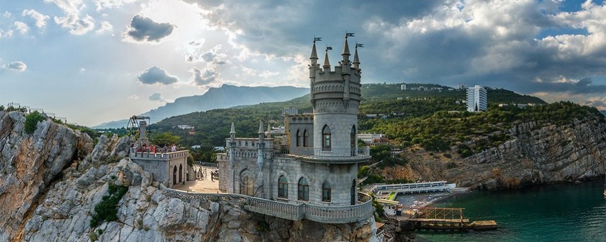 Ласточкино гнездо
