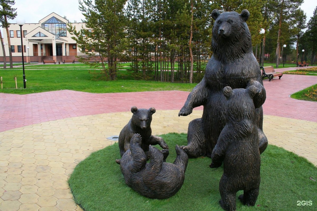 Скульптура медведь Когалым