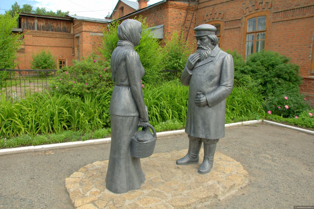 Шадринский Гусь памятник