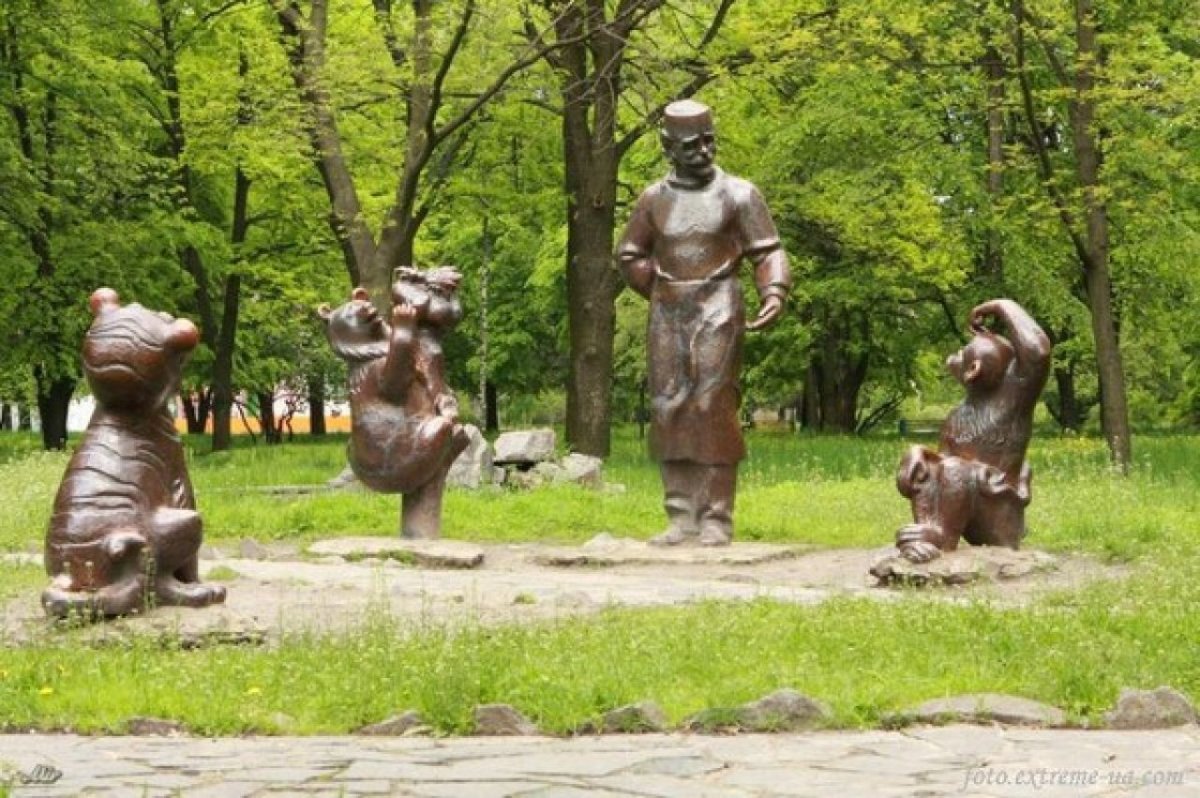 Раменское скульптура доктор Айболит
