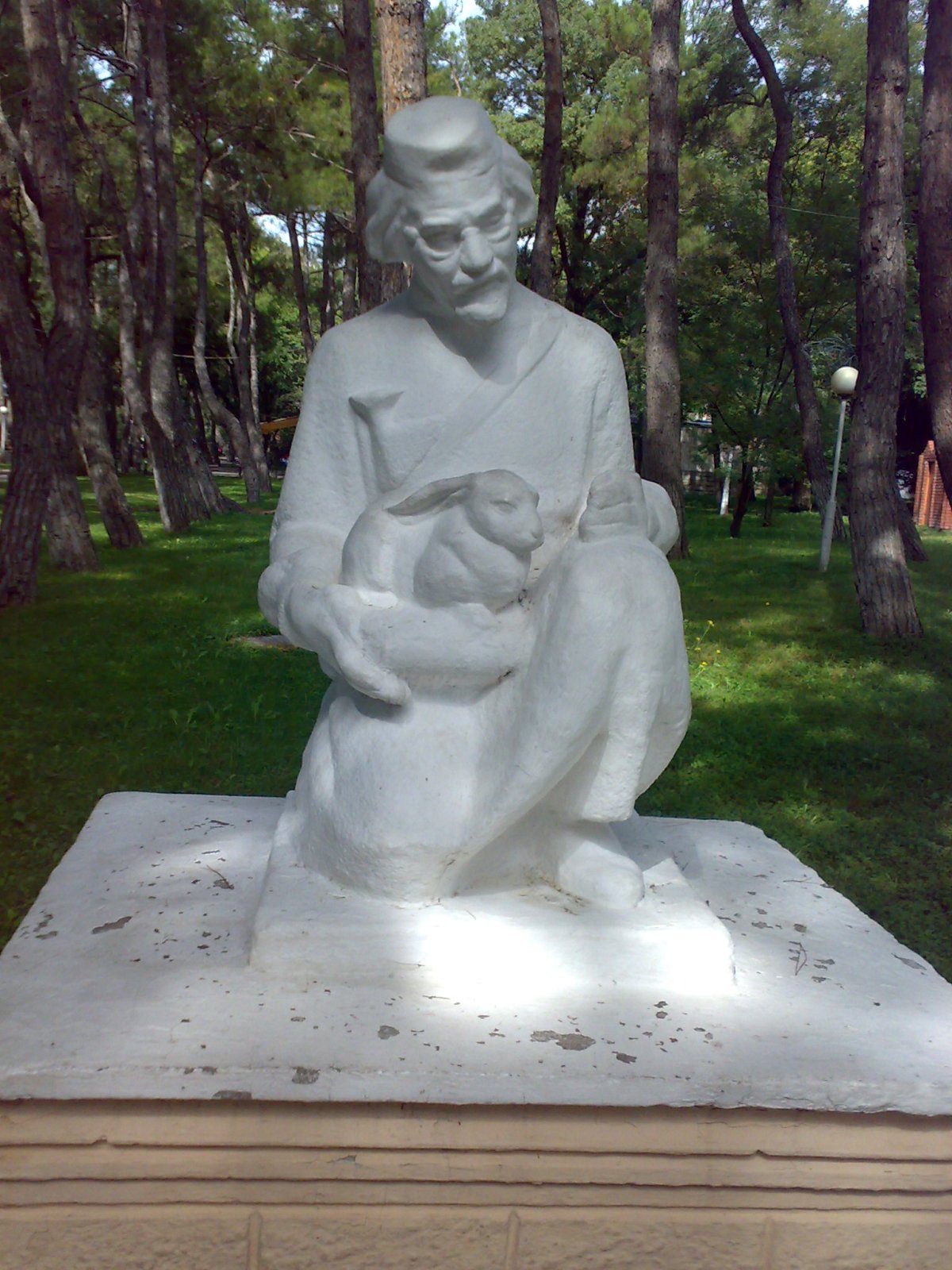 Памятник Айболиту в Черемхово