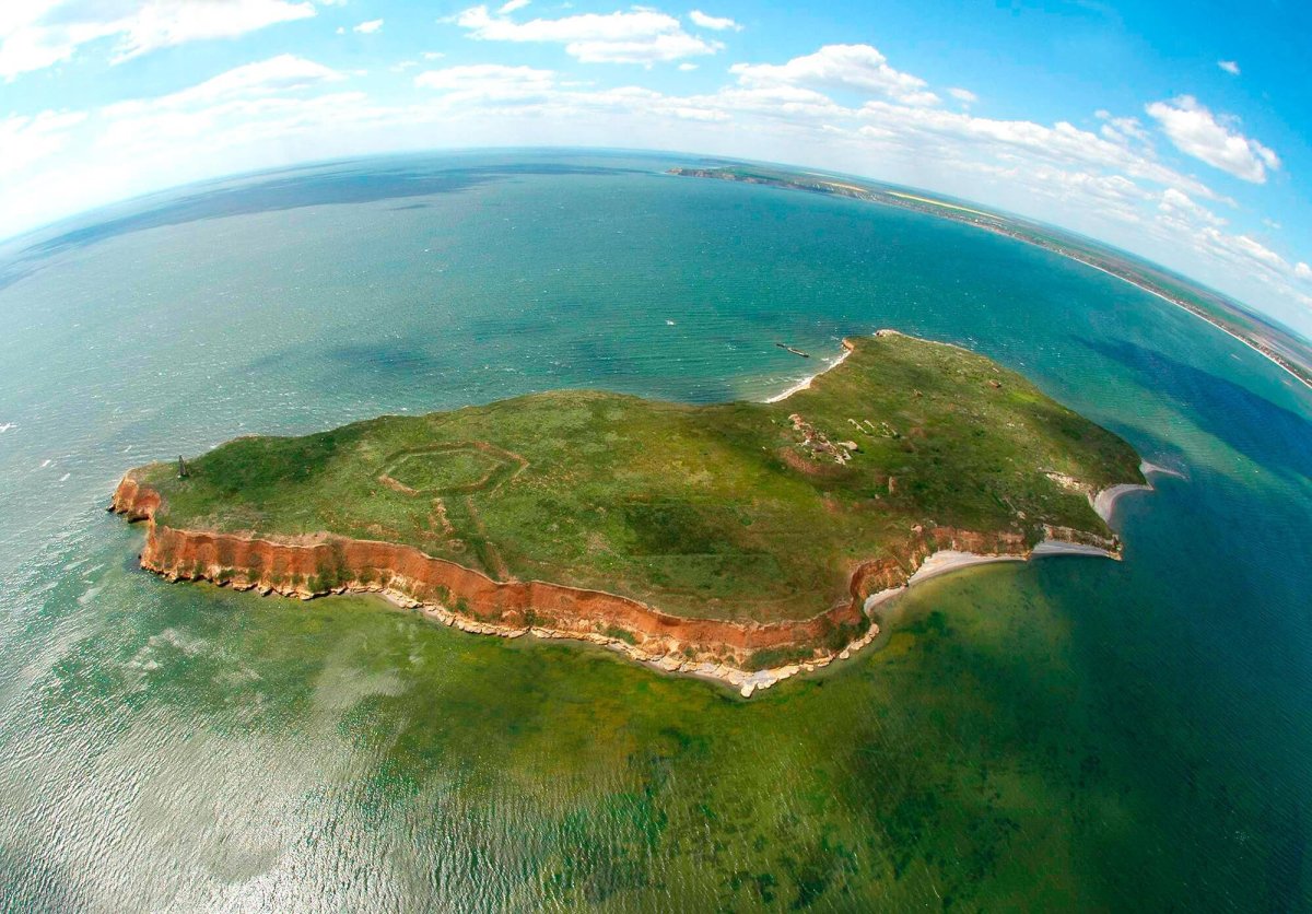 Остров Березань в черном море