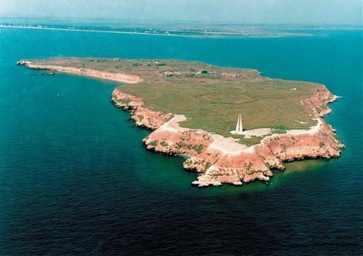 Остров Березань в черном море