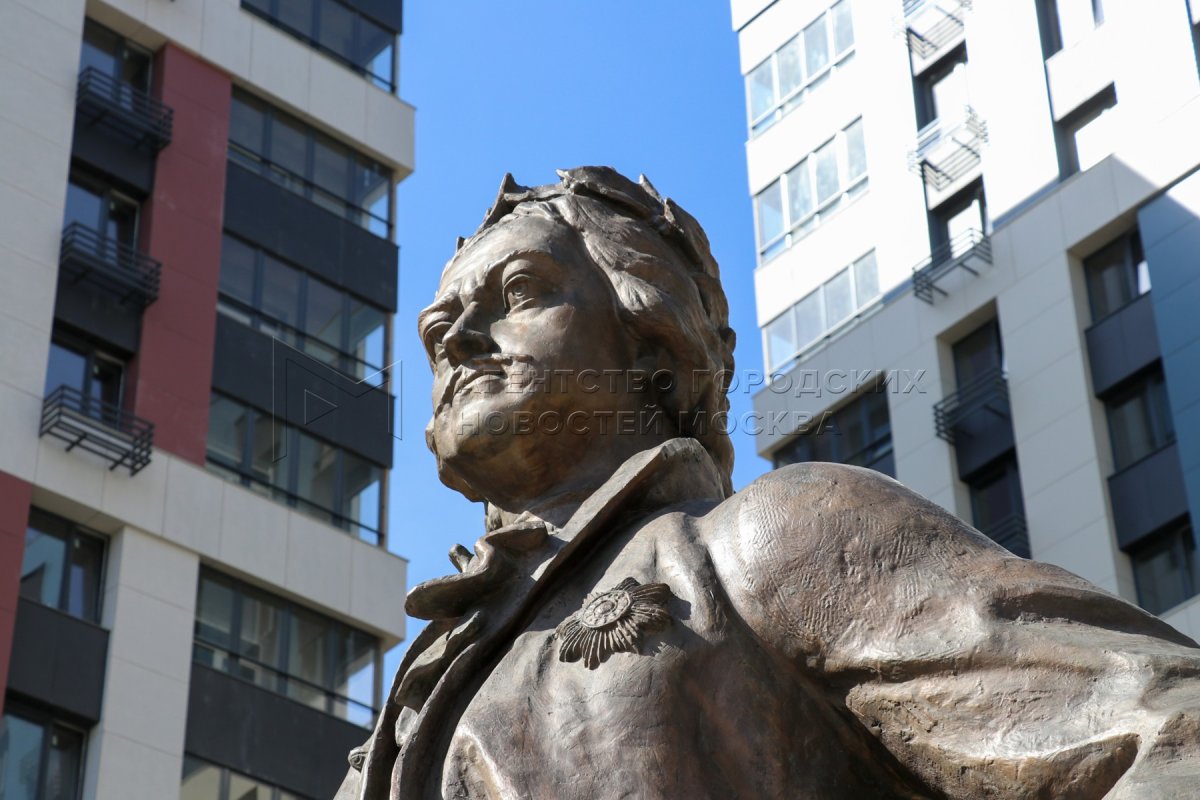 Зураб Церетели Петр 1 в Москве