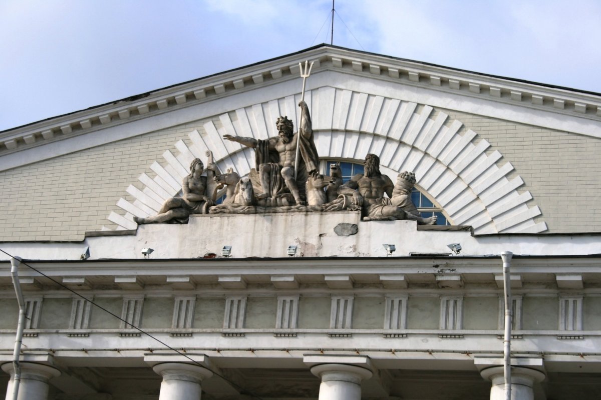Здание биржи в СПБ Архитектор