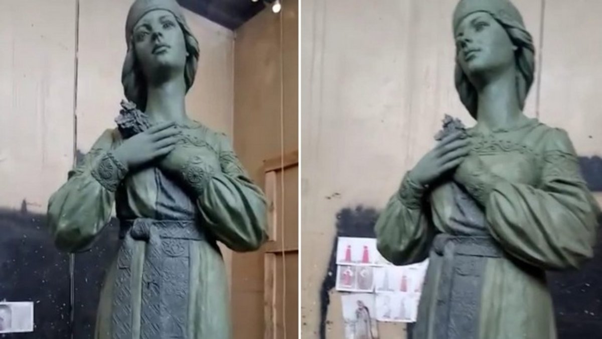 Новый памятник Аленке в Воронеже