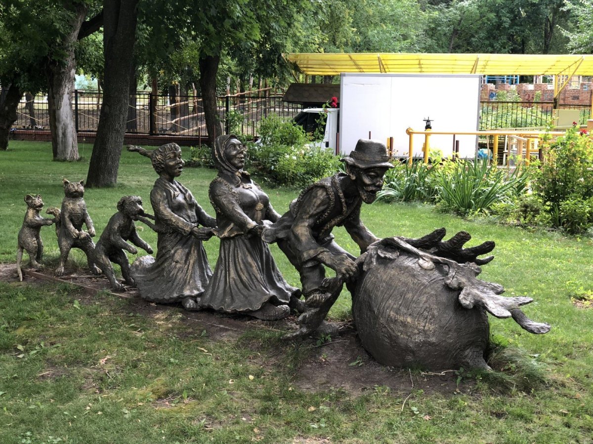 Памятник репке в Самаре