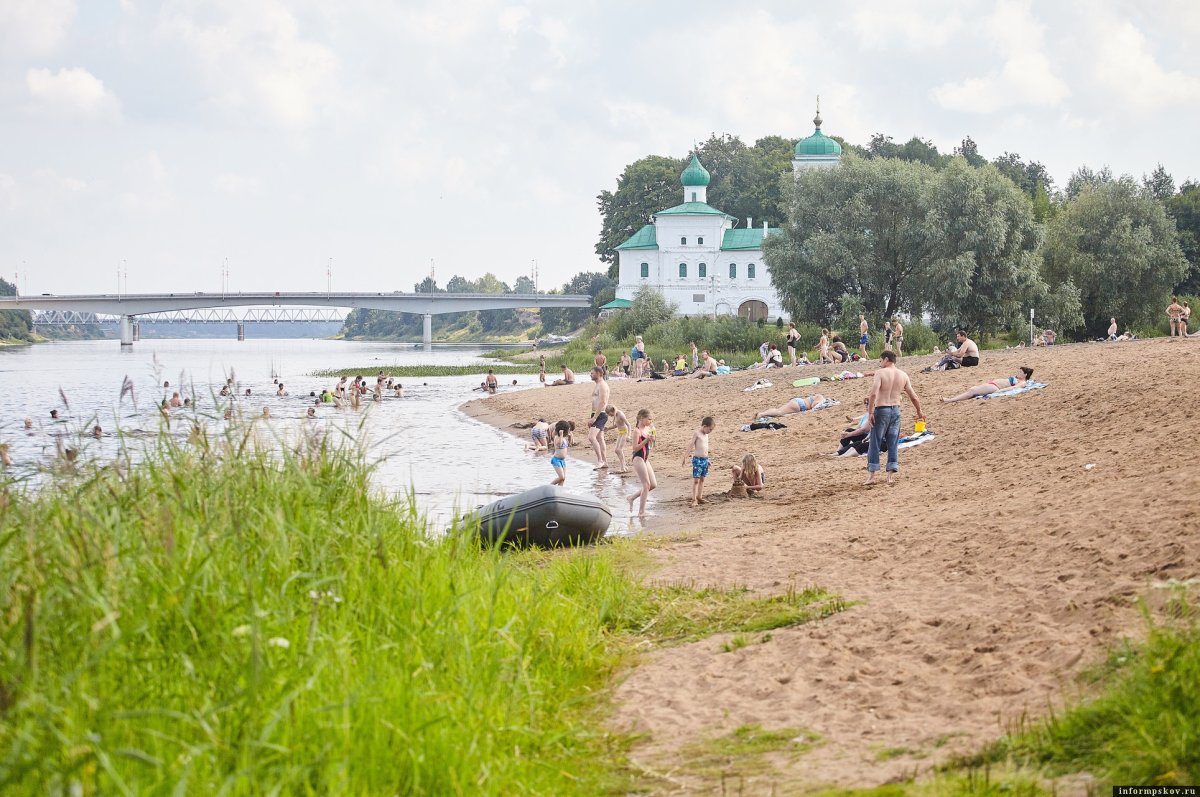 Река Великая Псков пляж