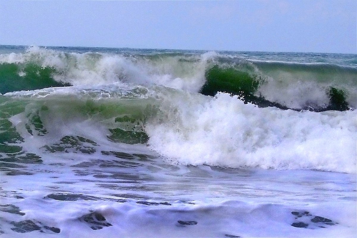 Море шторм