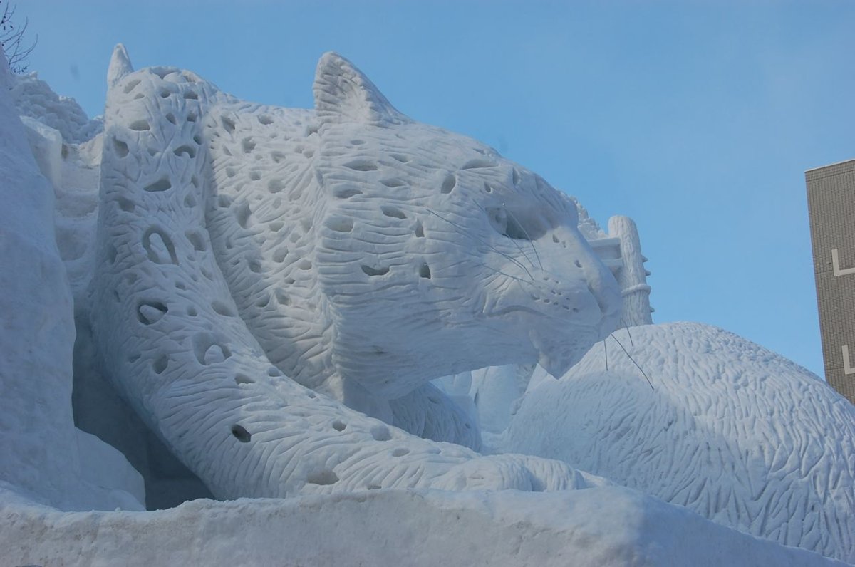 Снежные фигуры. Снежные скульптуры. Необычные фигуры из снега. Снежные скульптуры своими руками.