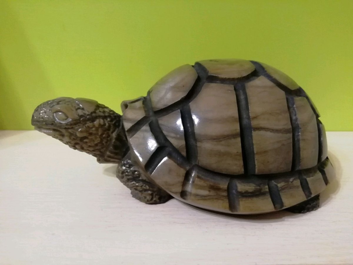 Черепаха скульптура