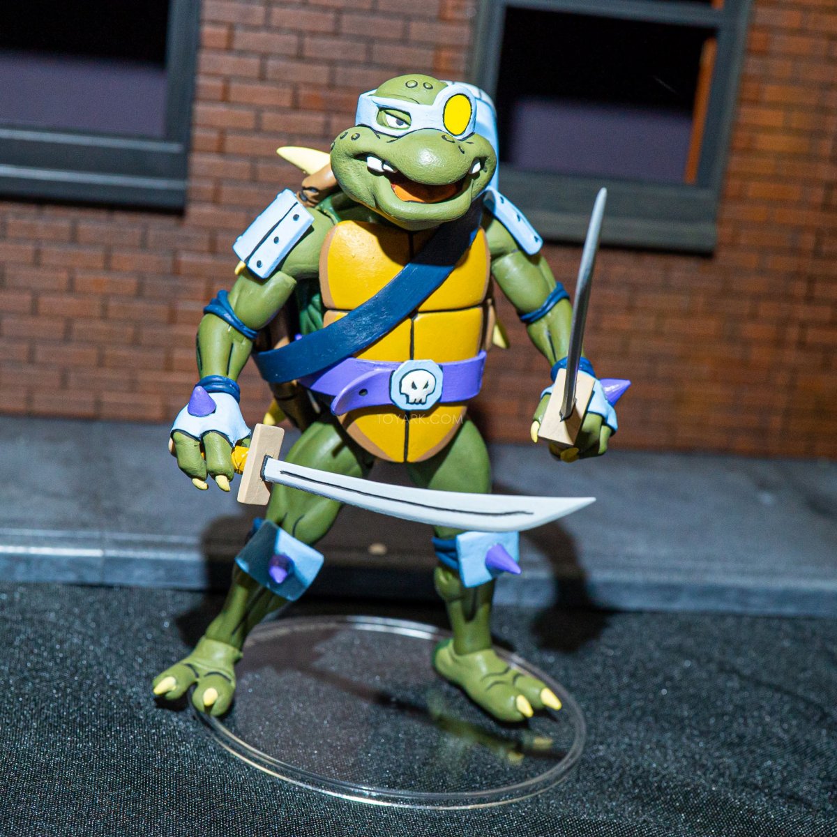 Фигурки Черепашки ниндзя NECA Leatherhead