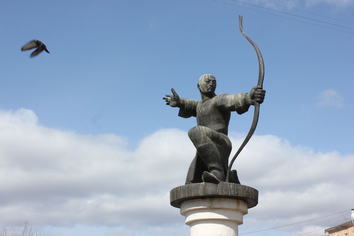 Мэргэн стрелок из лука Улан-Удэ памятник
