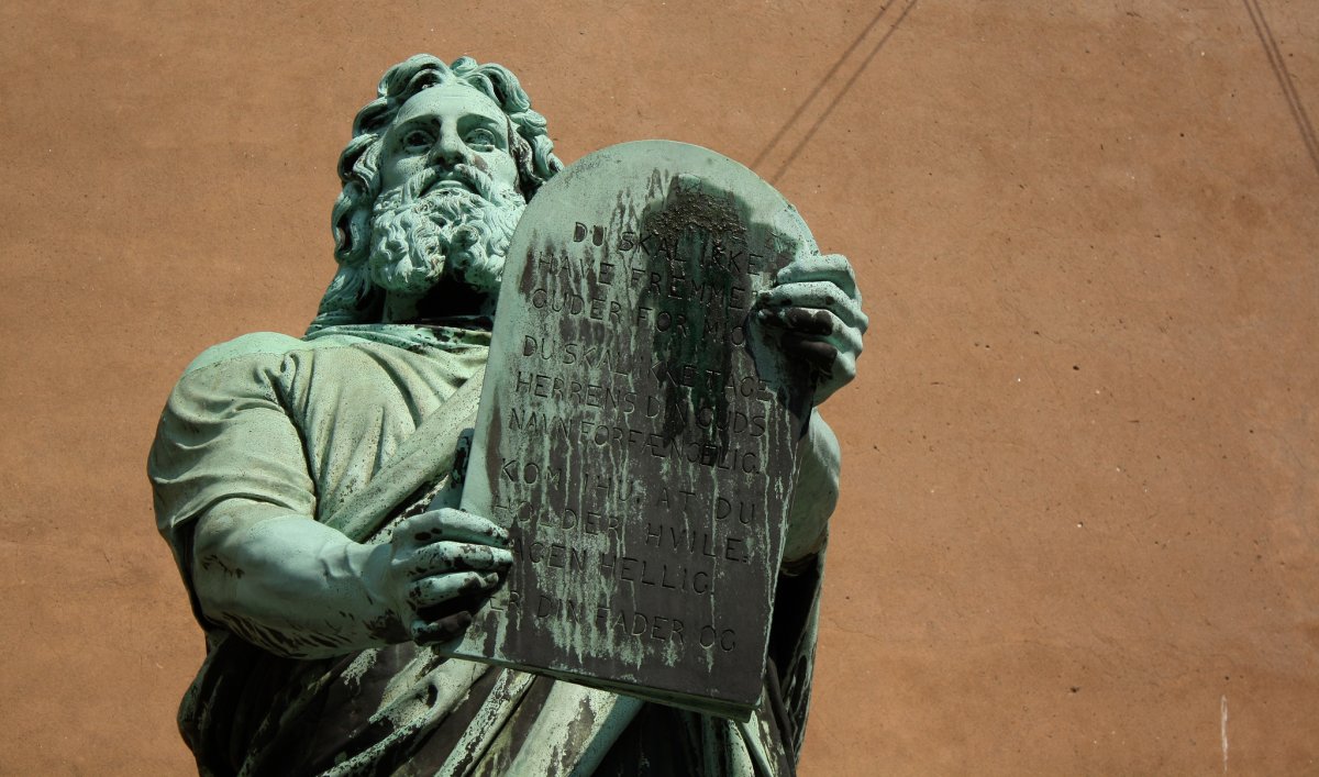 Moses статуя
