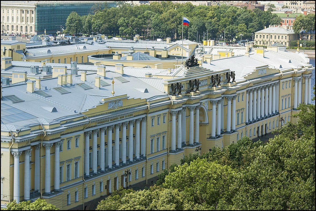 Здание Сената в Кремле Казаков