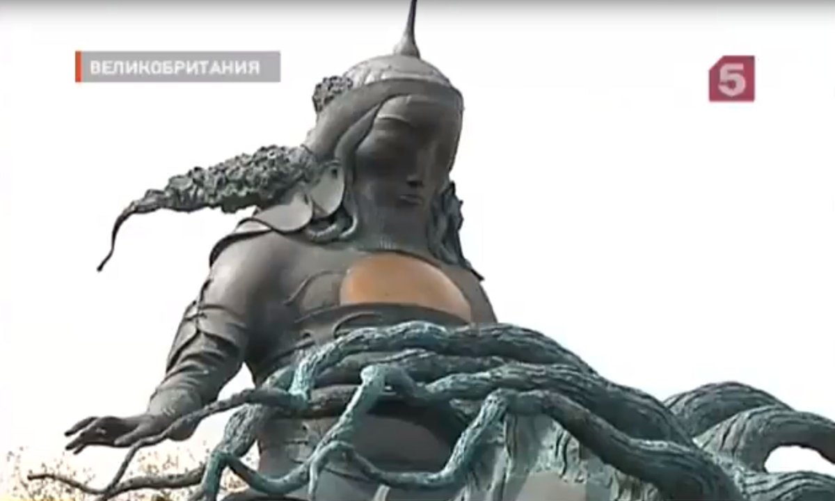 Даши Намдакова скульптура в Улан-Удэ