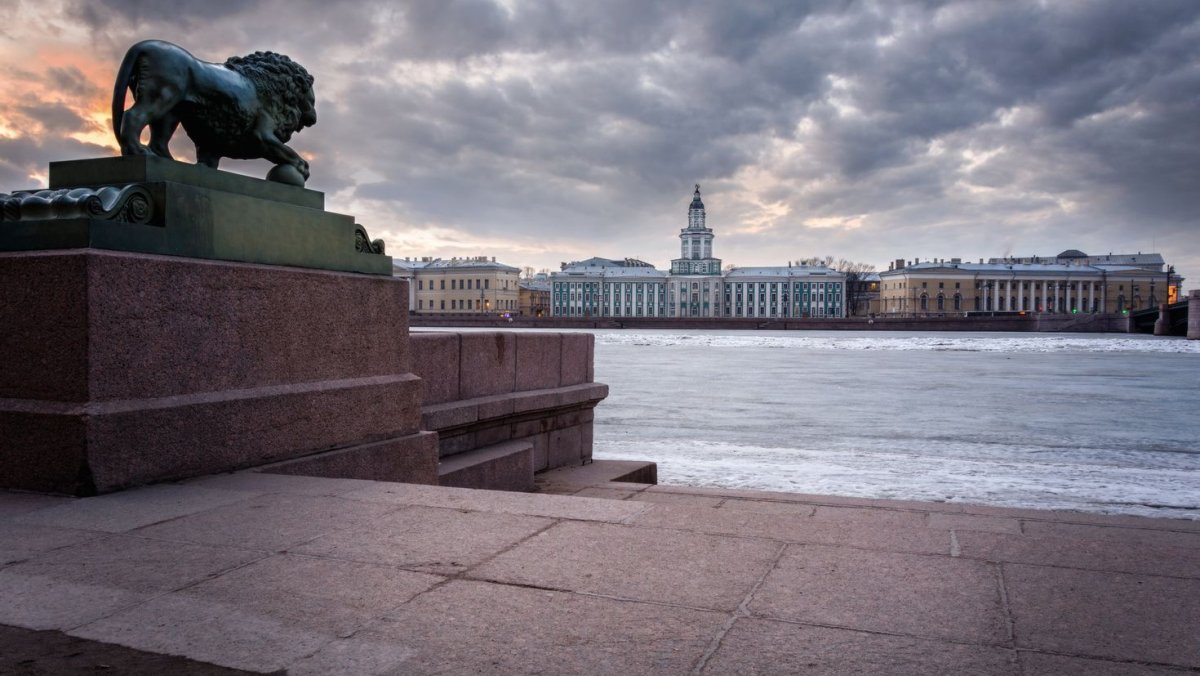 Большая Нева в Санкт-Петербурге