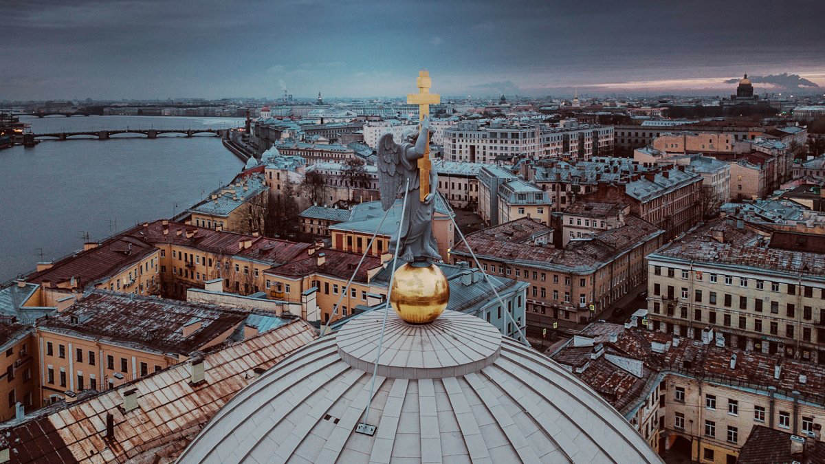 Мрачный Петербург