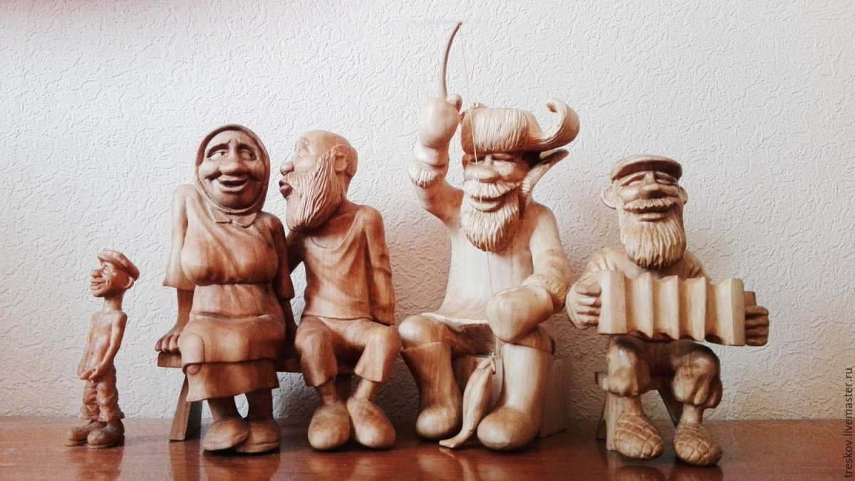 Фигурки из дерева