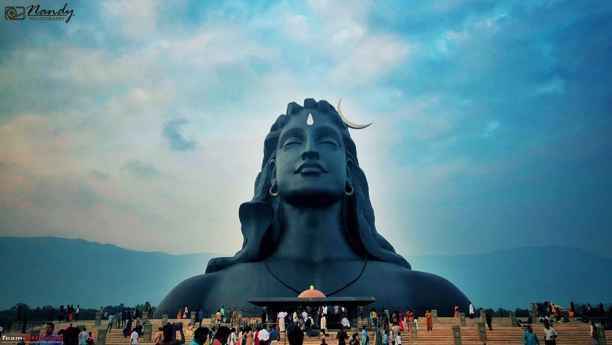 Adiyogi Шива статуя