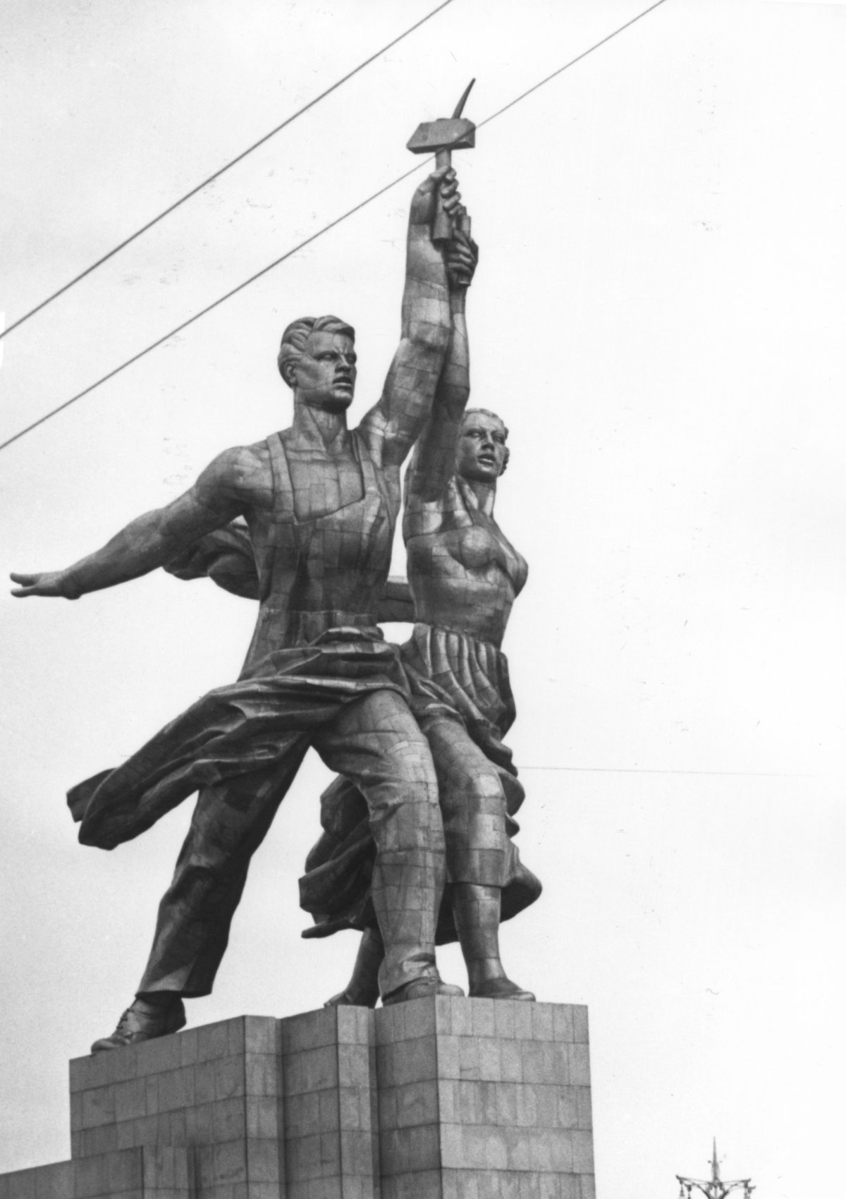 «Рабочий и колхозница» Вера Игнатьевна Мухина 1936г