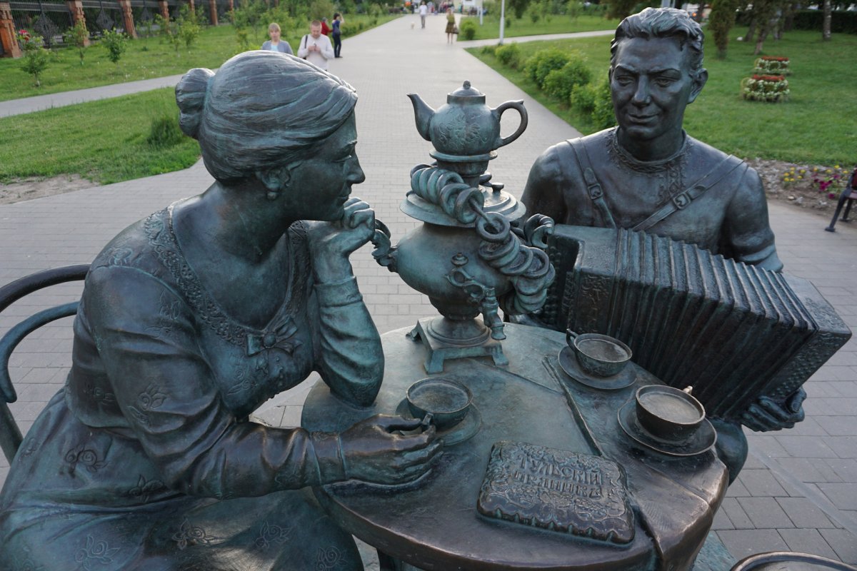 Памятник самовару в Туле