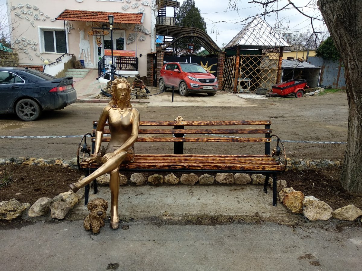Аленушка Севастополь скульптура