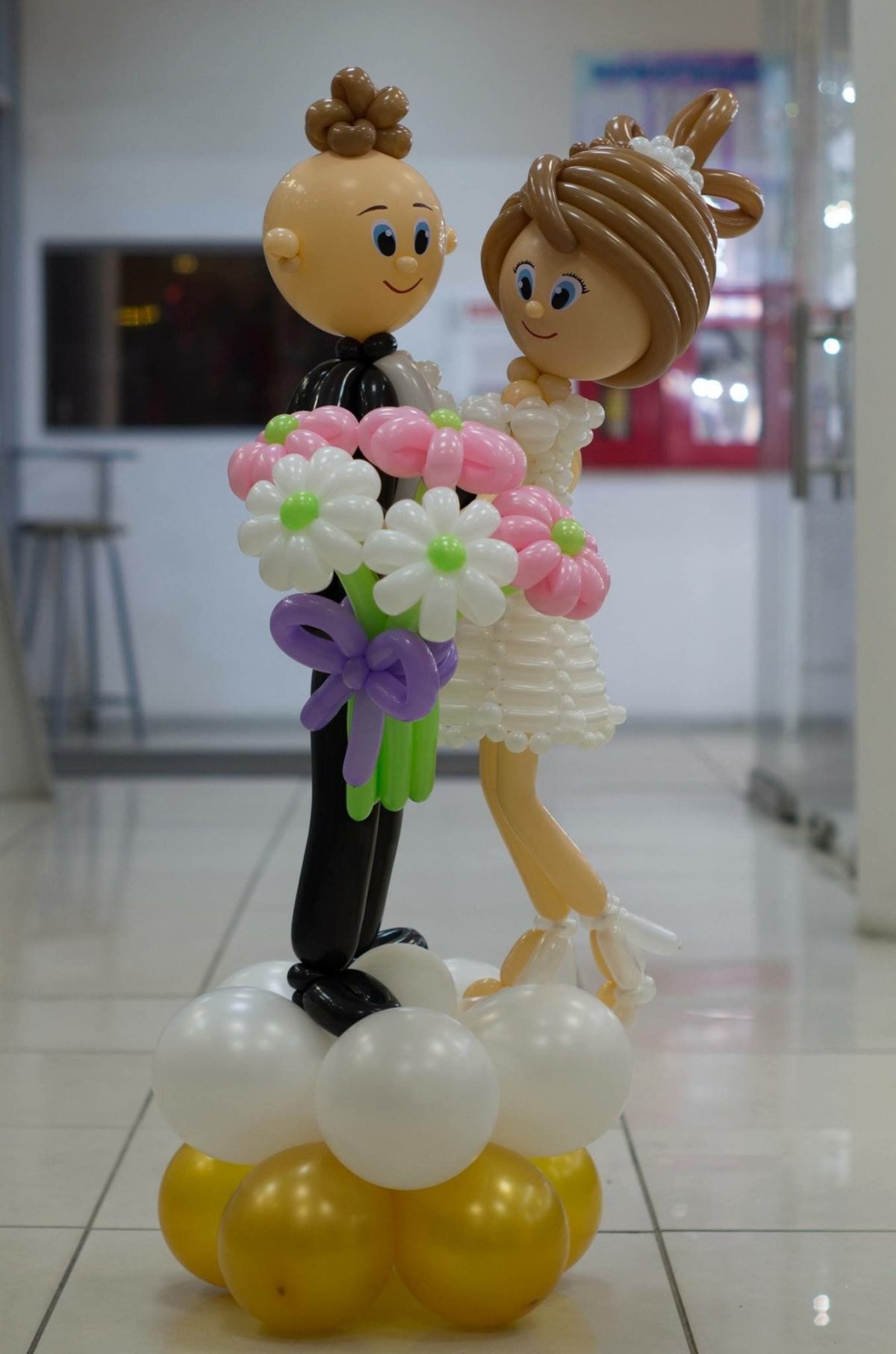 Фигурки из шаров Свадебные