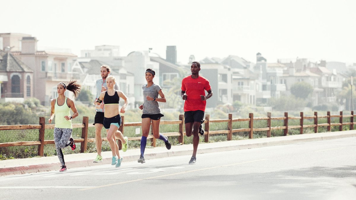 Nike coach Running