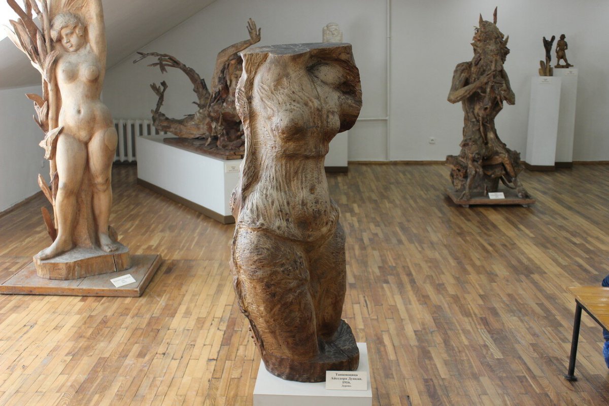 Деревянная скульптура коненкова