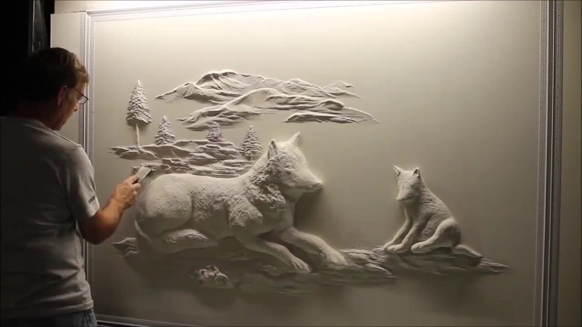 Берни Митчелл барельефы