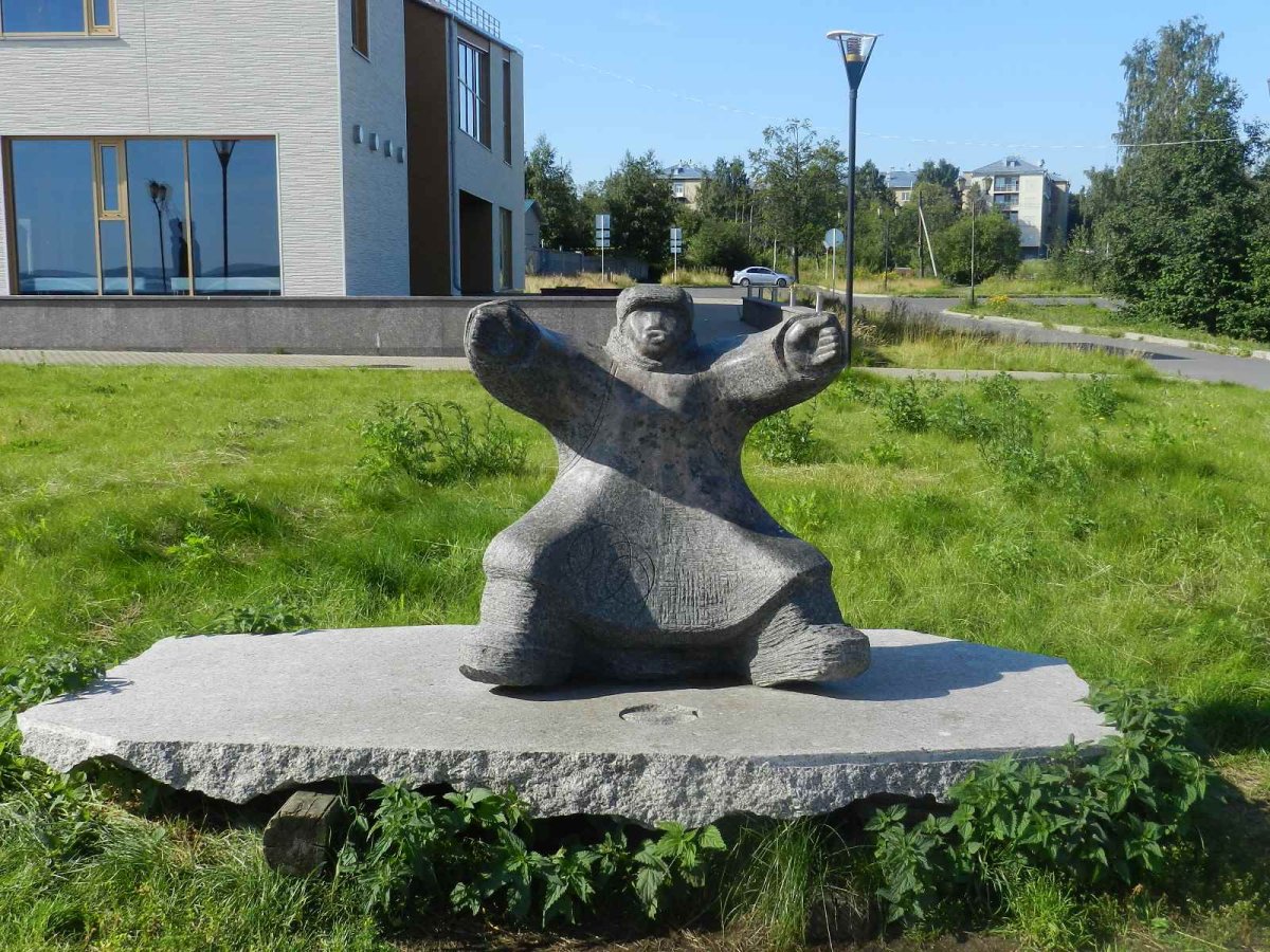 Скульптура рыбаки Петрозаводск