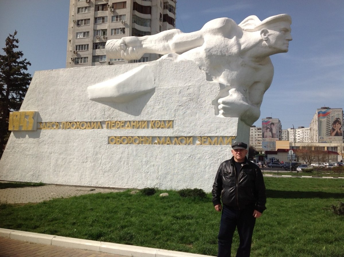 Монумент морякам-десантникам Новороссийск