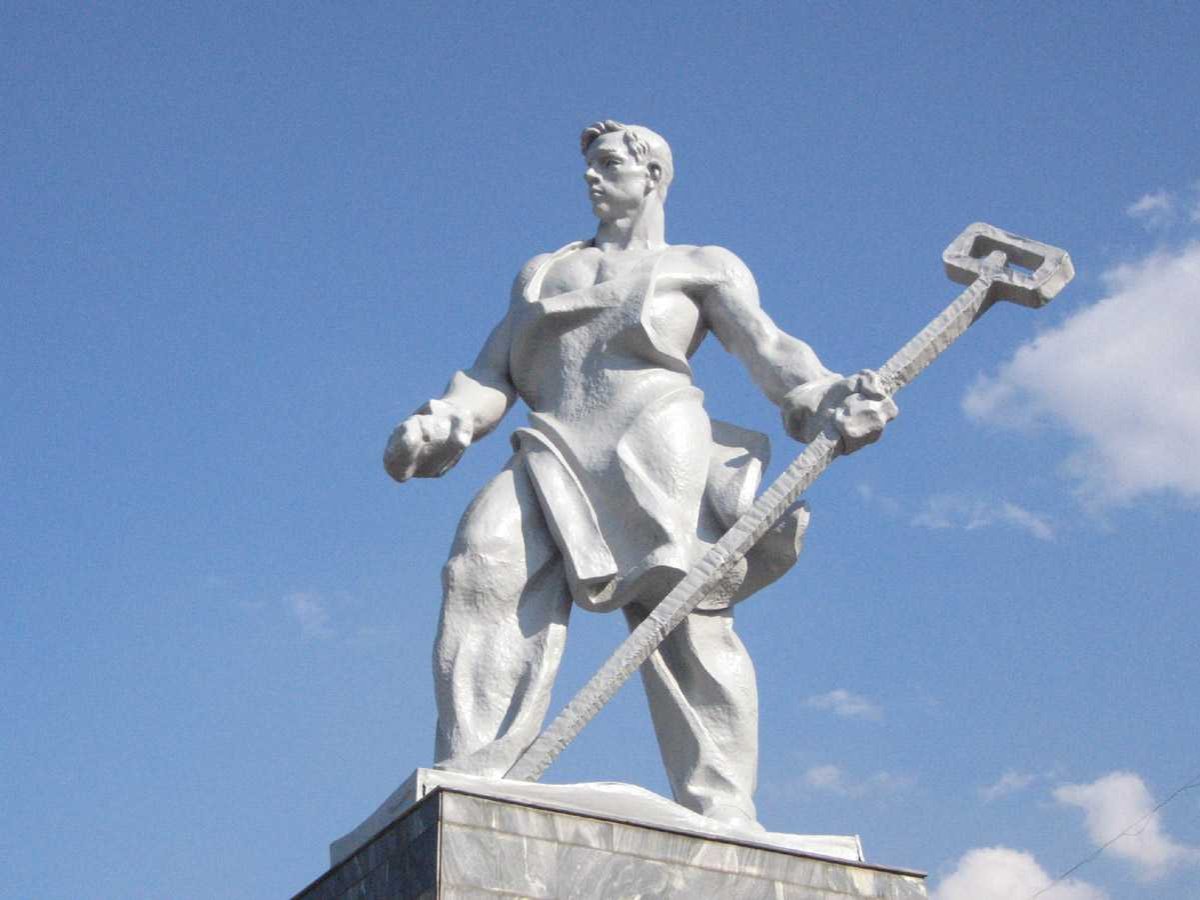 Металлург (памятник, Магнитогорск)