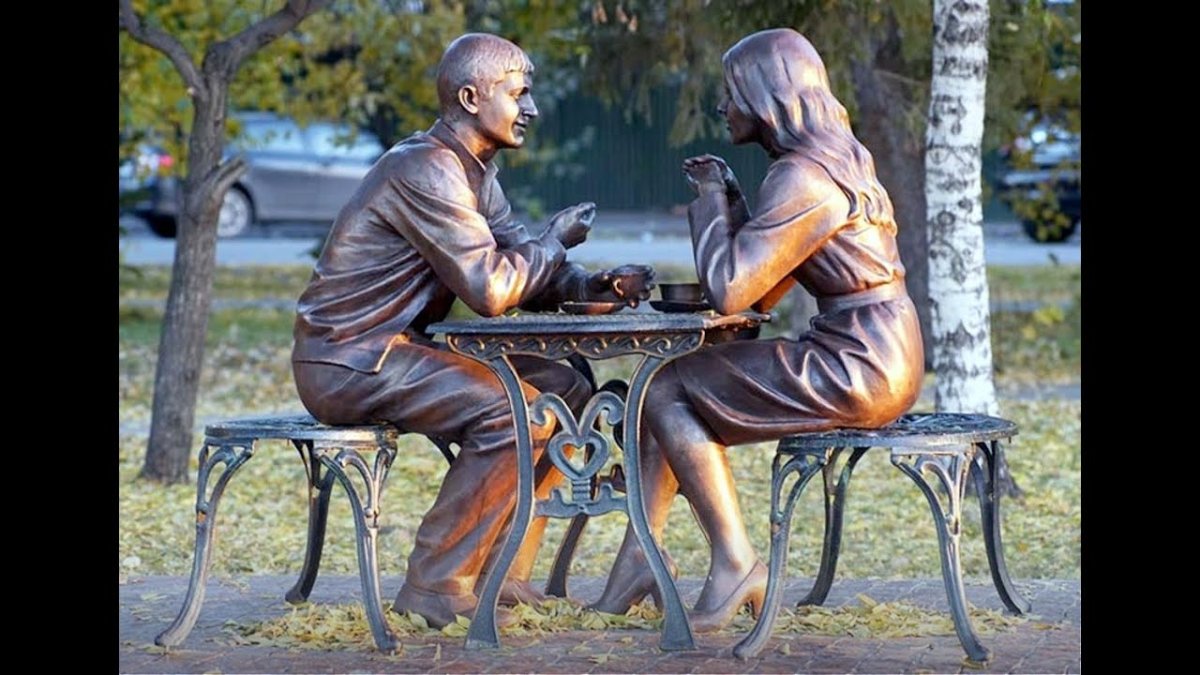 Скульптура встреча Омск