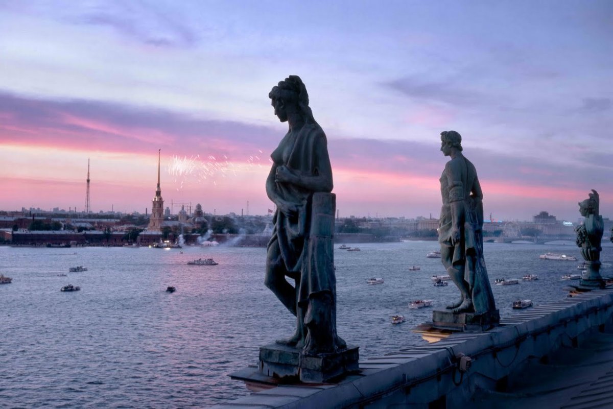 Белые ночи в Санкт-Петербурге с людьми