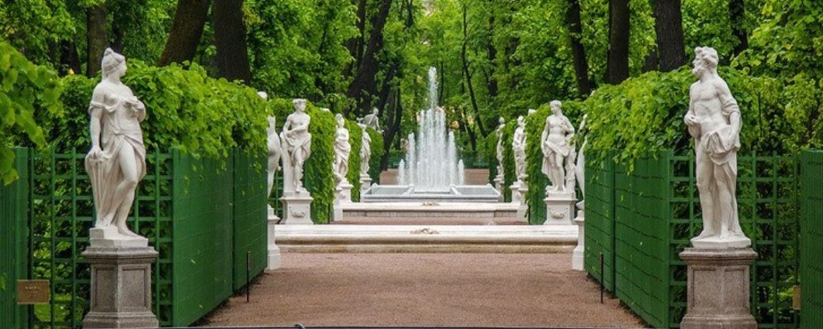 Летний сад в Санкт-Петербурге решётки скульптуры