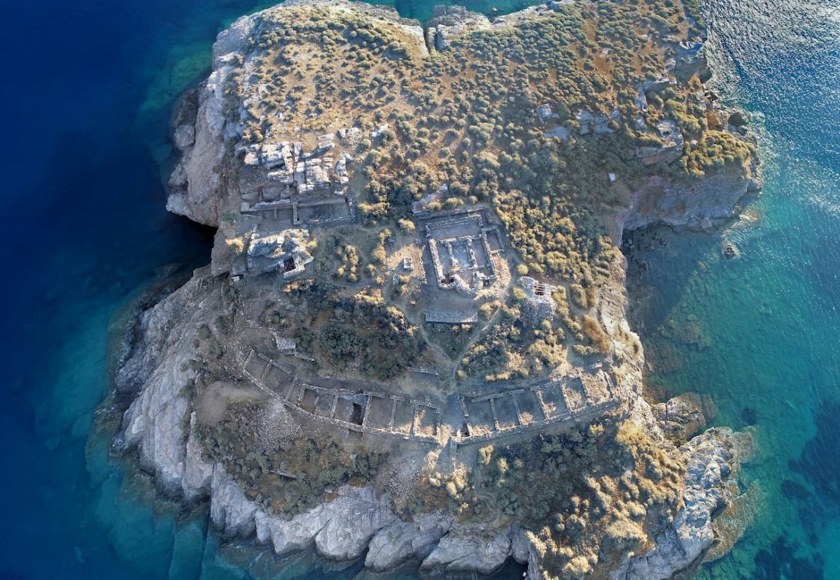 Остров в Эгейском море 5