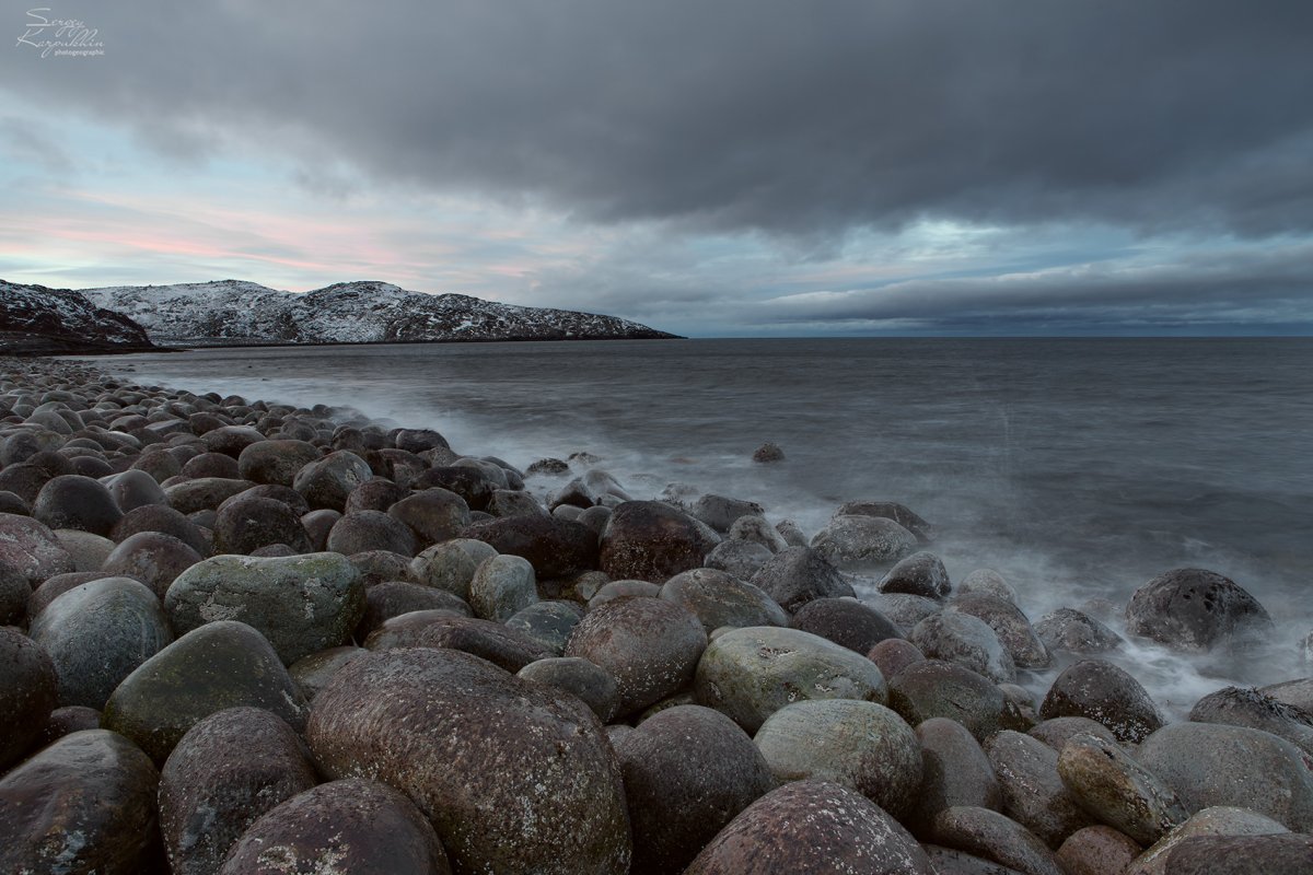 Баренцево море берег камни