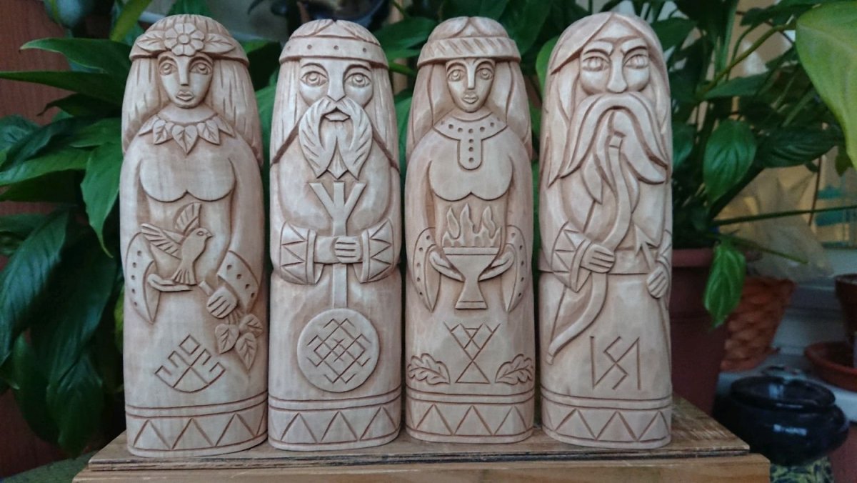 Славянский Триглав Перун Сварог Велес