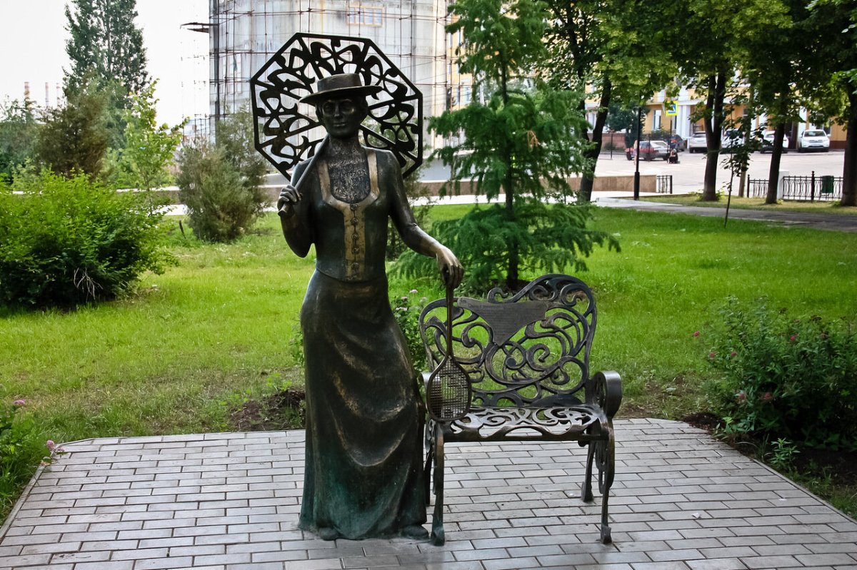 Дама с ракеткой Самара