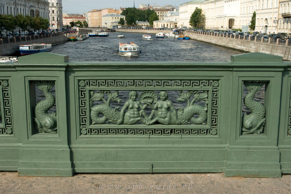 Аничков мост ограда
