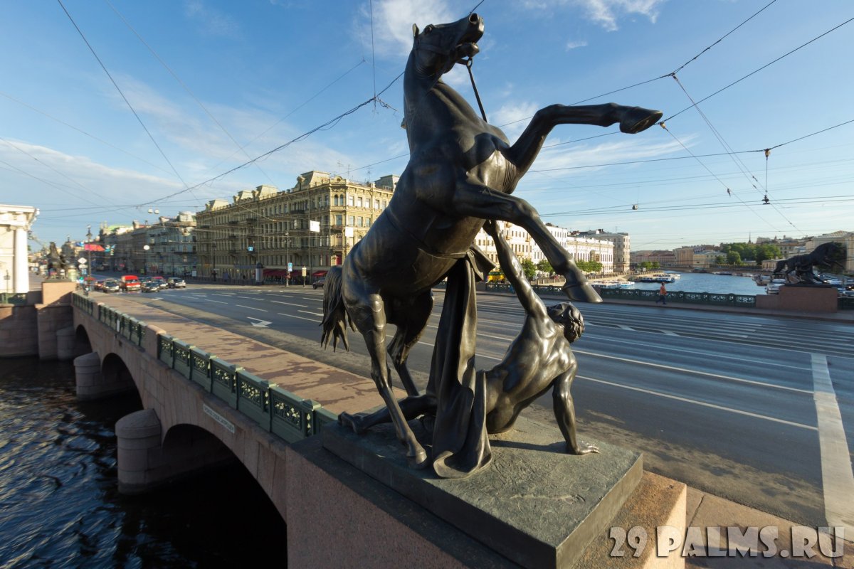 Аничков мост в Санкт-Петербурге