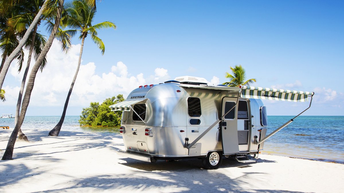 2019 Airstream Tommy Bahama