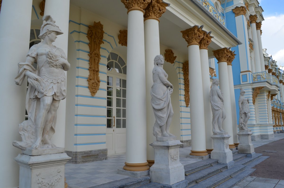 Екатерининский дворец скульптуры