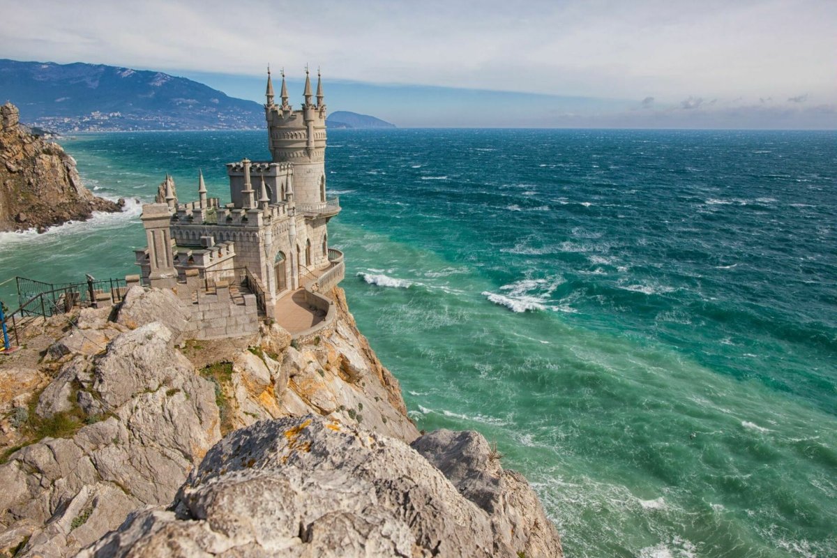 Замок Ласточкино гнездо в Крыму
