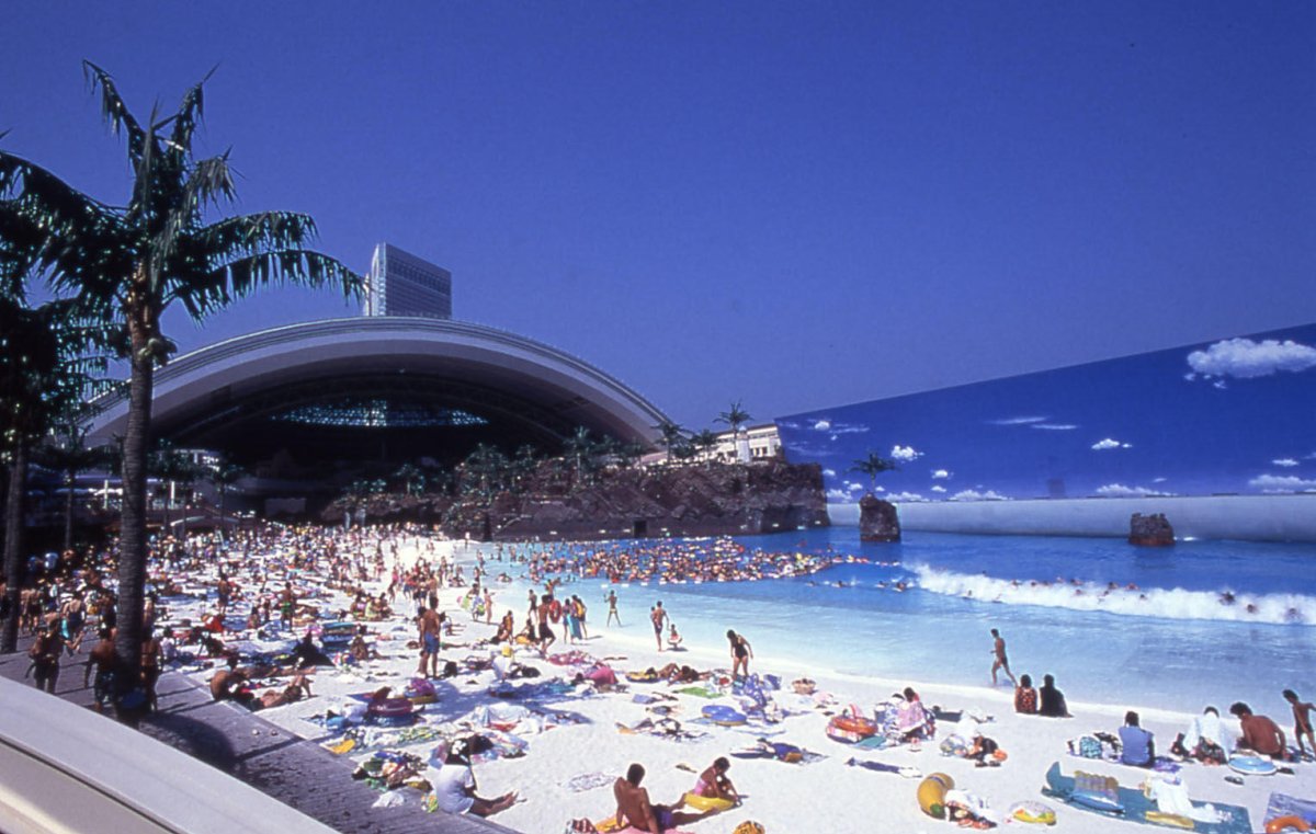 Самый большой аквапарк в мире Seagaia Ocean Dome