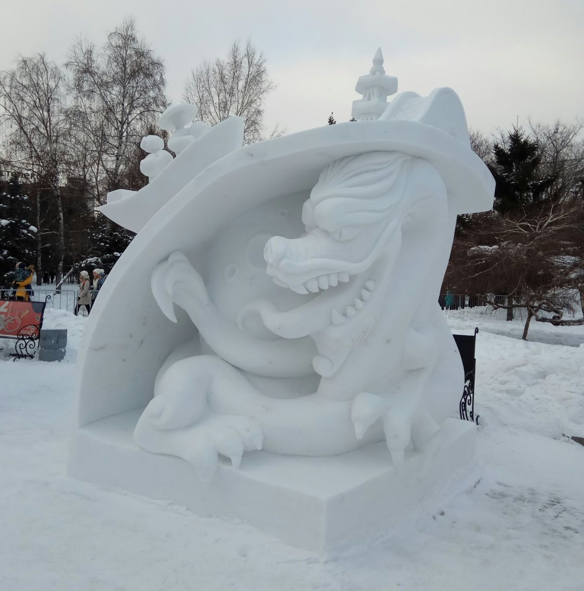 Оригинальные скульптуры из снега