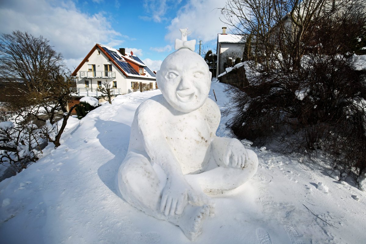 Смешные снежные скульптуры