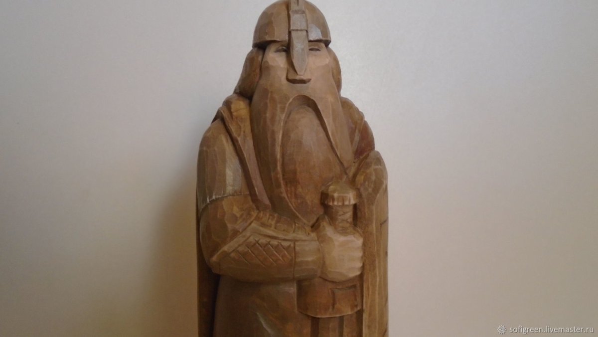 Древнерусский воин скульптура
